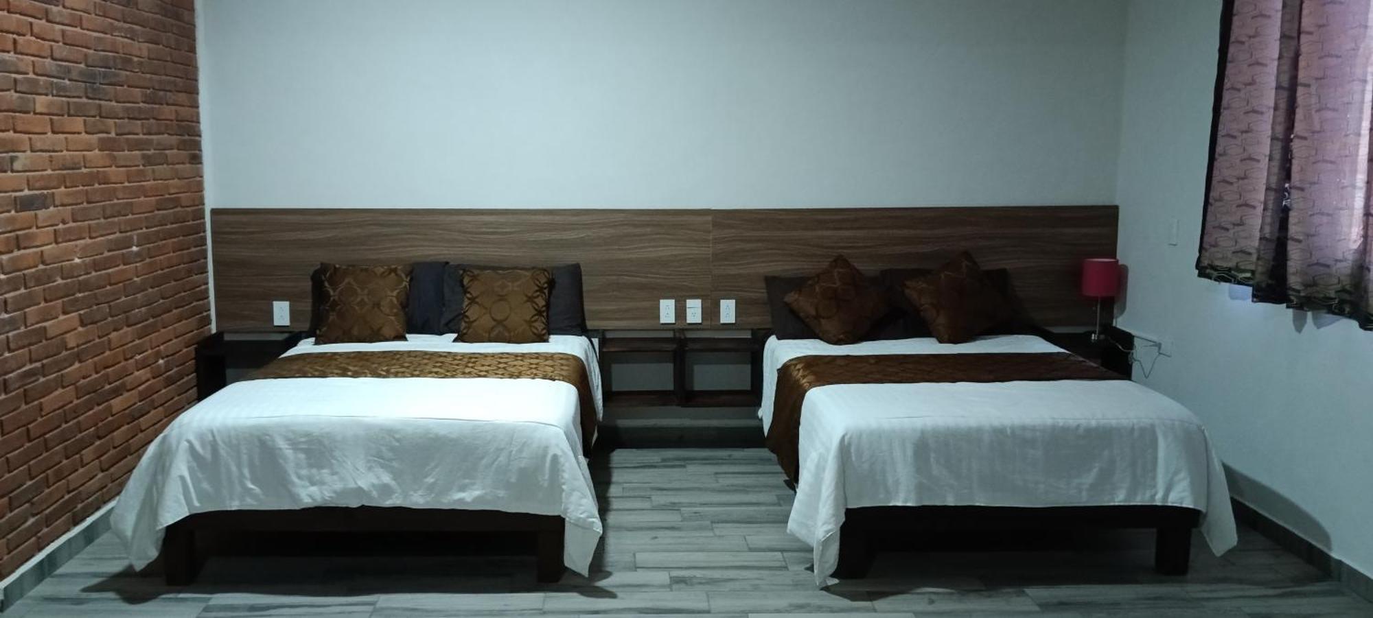 Hotel San Lucas Zacatlán Екстериор снимка